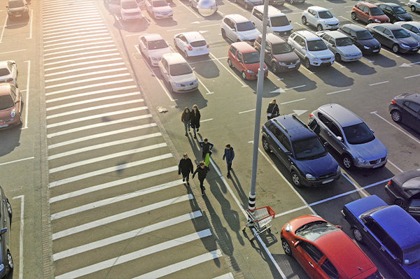 商業施設駐車場の安全対策｜事故防止とブランド価値向上