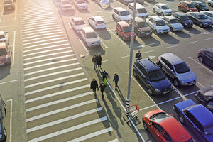 商業施設駐車場の安全対策｜事故防止とブランド価値向上