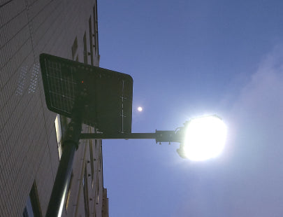 駐車場用ソーラー屋外灯ソラルミポート